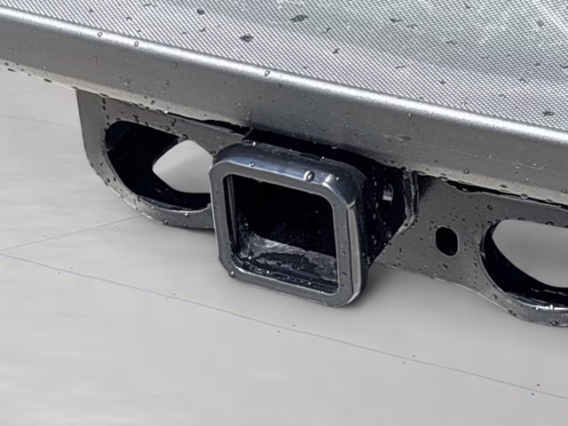 2026 Star White Metallic Tri-Coat Ford Super Duty F-350 SRW LARIAT RWD Truck