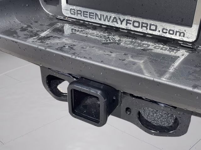 2026 Oxford White Ford Super Duty F-350 SRW LARIAT RWD Truck