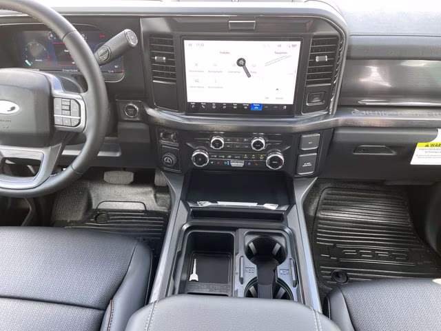 2026 Oxford White Ford Super Duty F-350 SRW LARIAT RWD Truck
