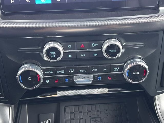 2025 Antimatter Blue Metallic Ford F-150 LARIAT 4X4 Truck