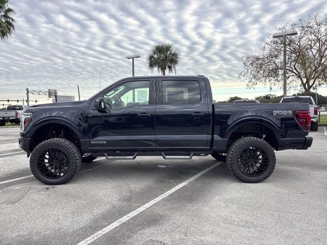 2025 Antimatter Blue Metallic Ford F-150 LARIAT 4X4 Truck