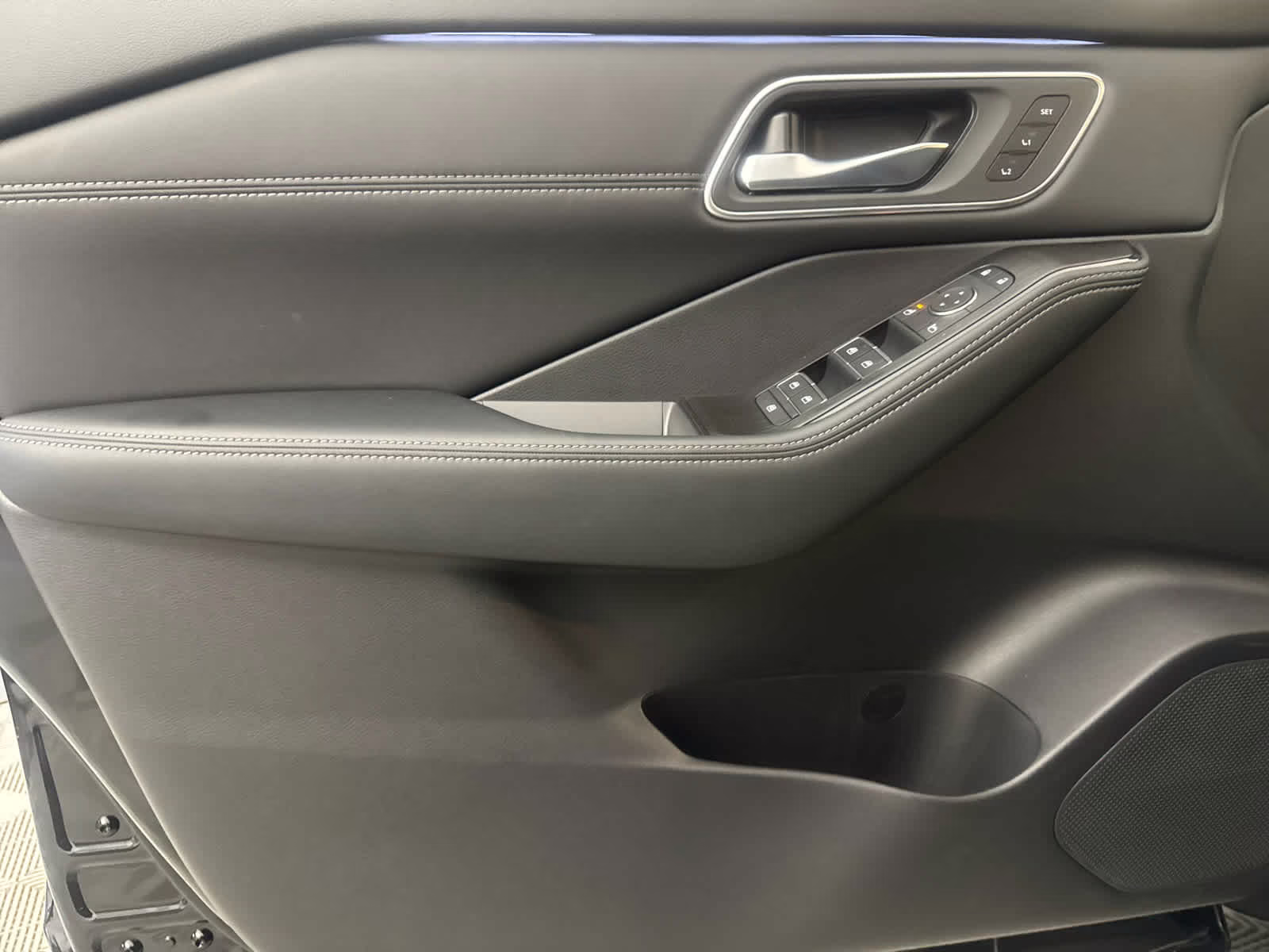 2026 Super Black Nissan Rogue Platinum AWD SUV