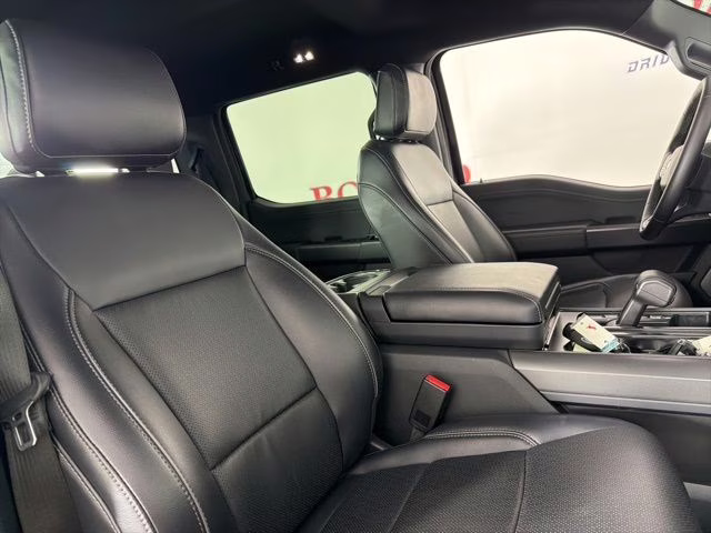 2025 Gray Metallic Ford F-150 Lariat 4X4 Truck