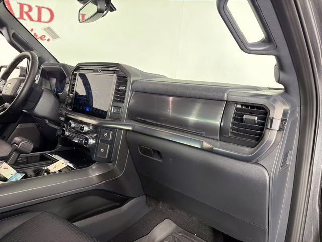 2025 Gray Metallic Ford F-150 Lariat 4X4 Truck