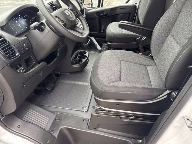 2026 Bright White Clearcoat Ram ProMaster Cargo Van Tradesman FWD Van