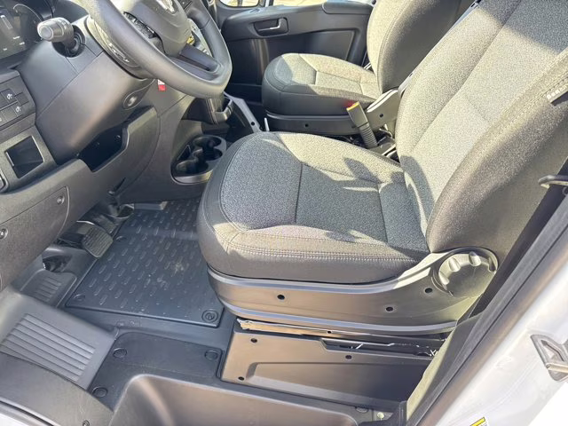 2026 Bright White Clearcoat Ram ProMaster Cargo Van Tradesman FWD Van