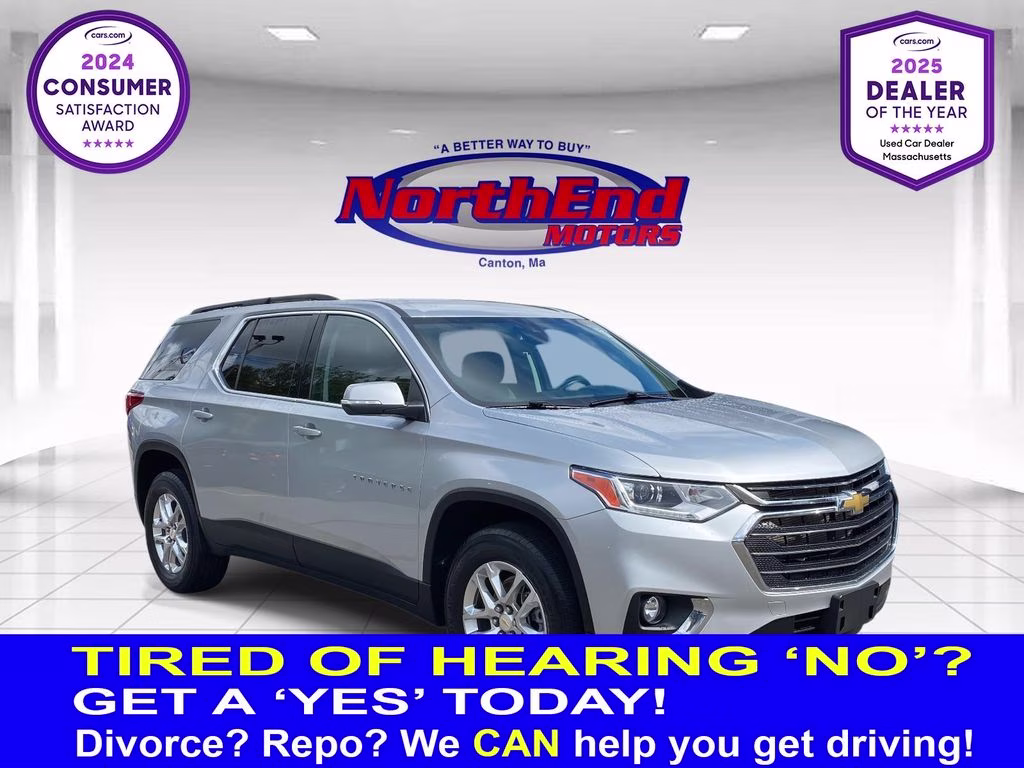 2021 Silver Ice Metallic Chevrolet Traverse LT FWD SUV