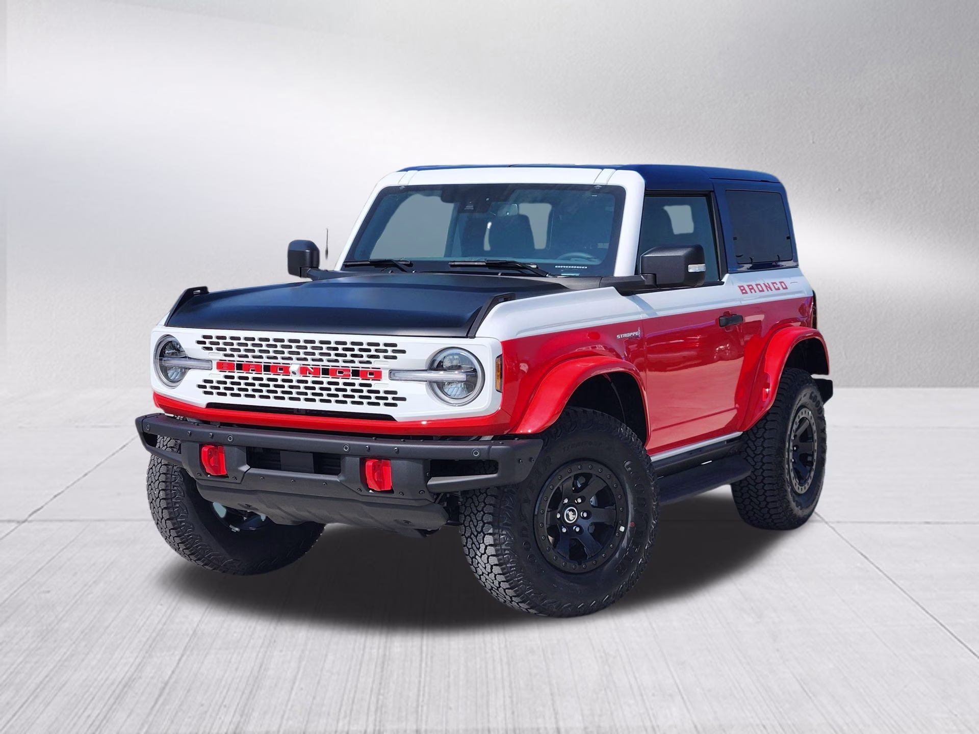 2025 Oxford White Ford Bronco Stroppe Edition 4X4 SUV