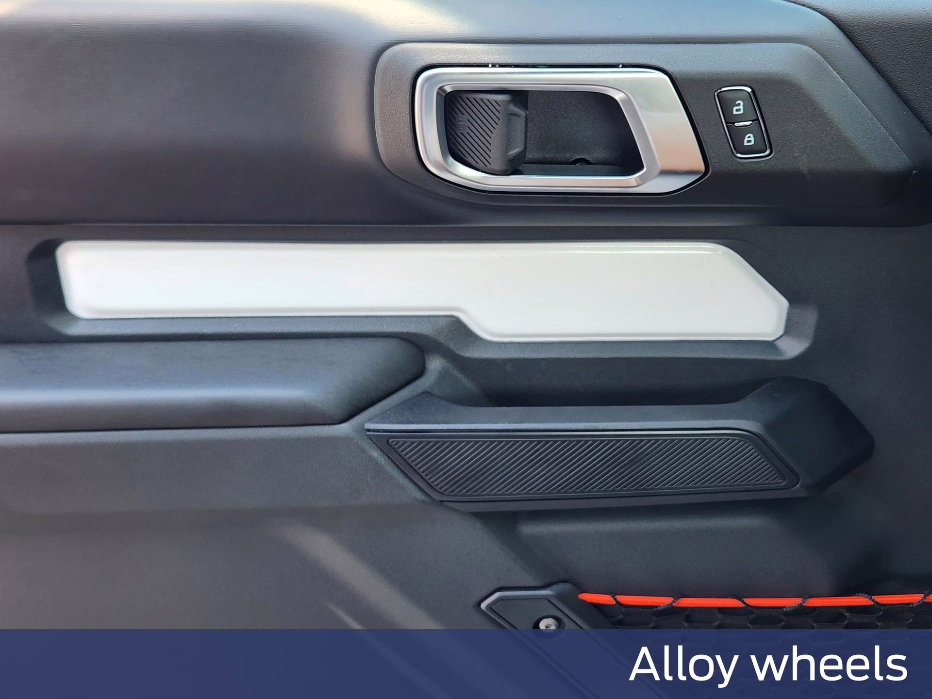 2025 Oxford White Ford Bronco Stroppe Edition 4X4 SUV