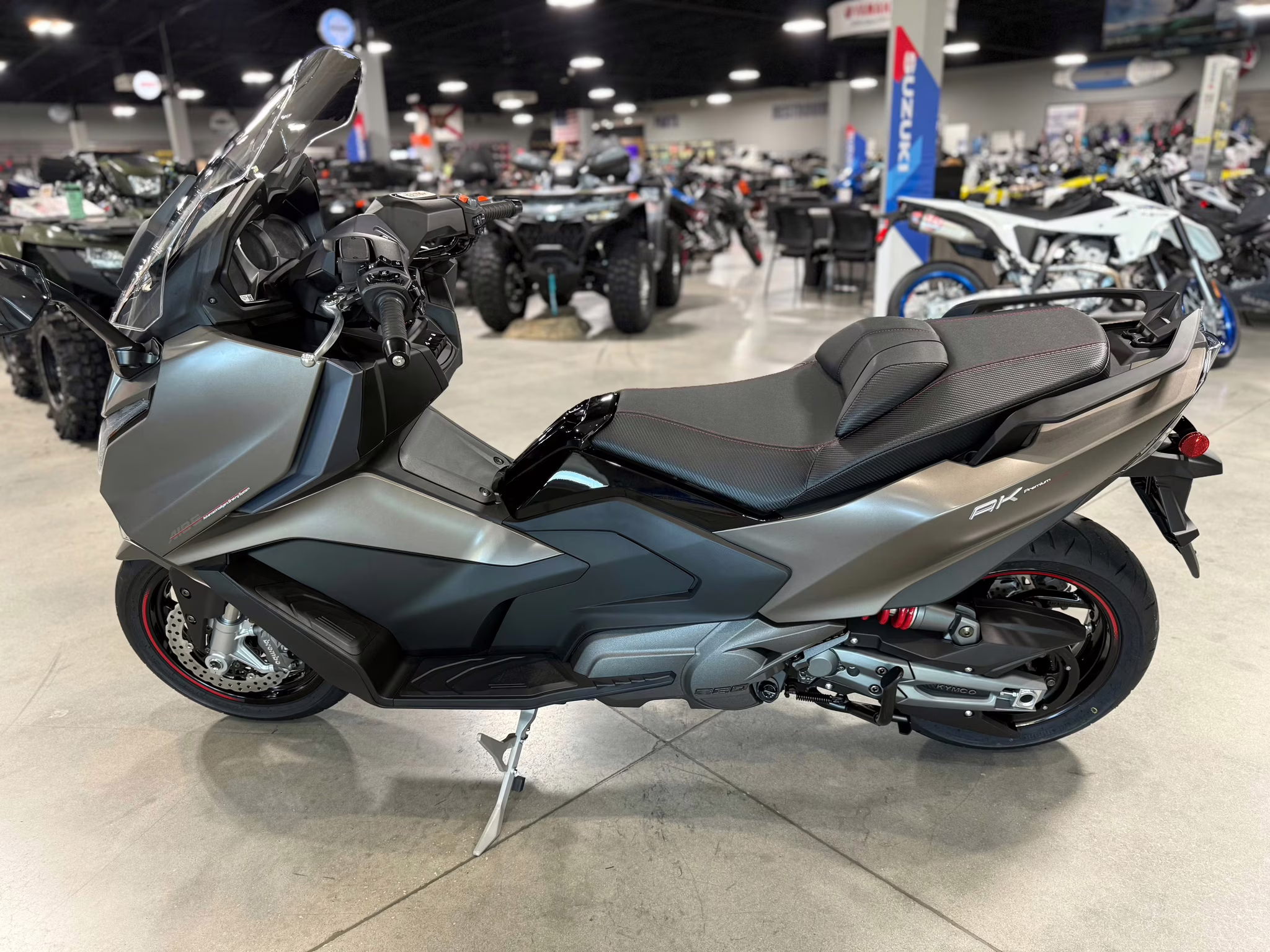 2026 - KYMCO AK 550i ABS Premium Motorcycle