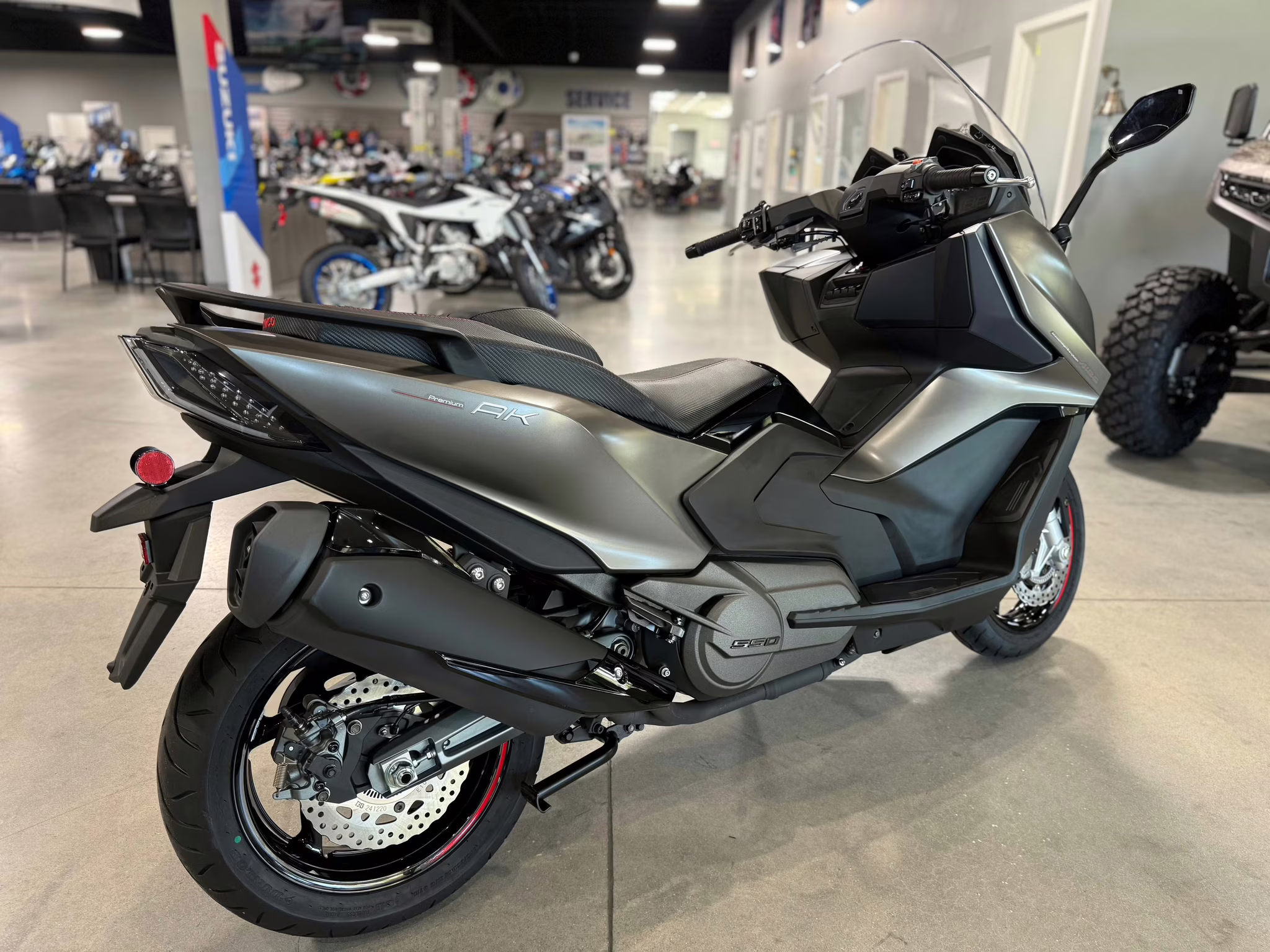 2026 - KYMCO AK 550i ABS Premium Motorcycle