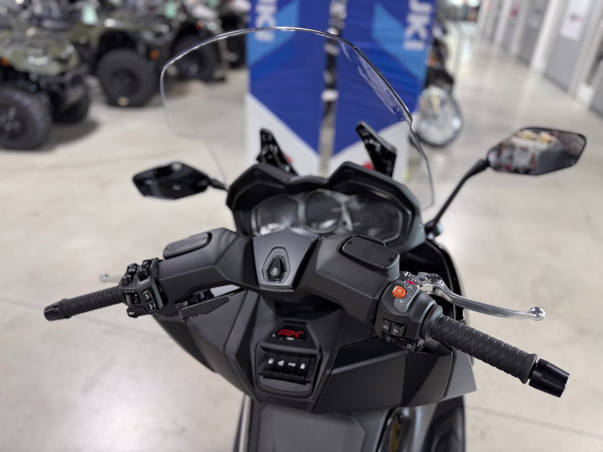2026 - KYMCO AK 550i ABS Premium Motorcycle