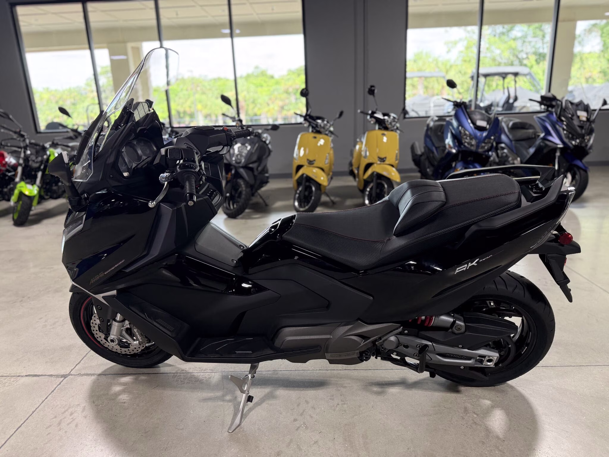 2026 - KYMCO AK 550i ABS Premium Motorcycle