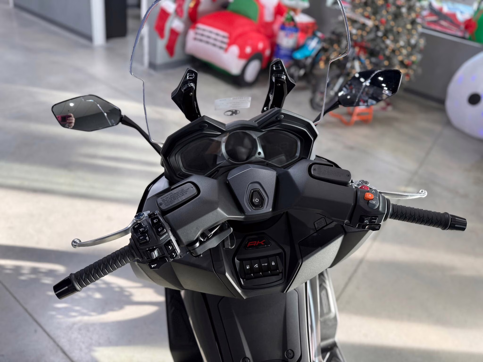 2026 - KYMCO AK 550i ABS Premium Motorcycle