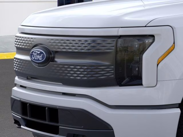 2025 Oxford White Ford F-150 Lightning XLT AWD Truck