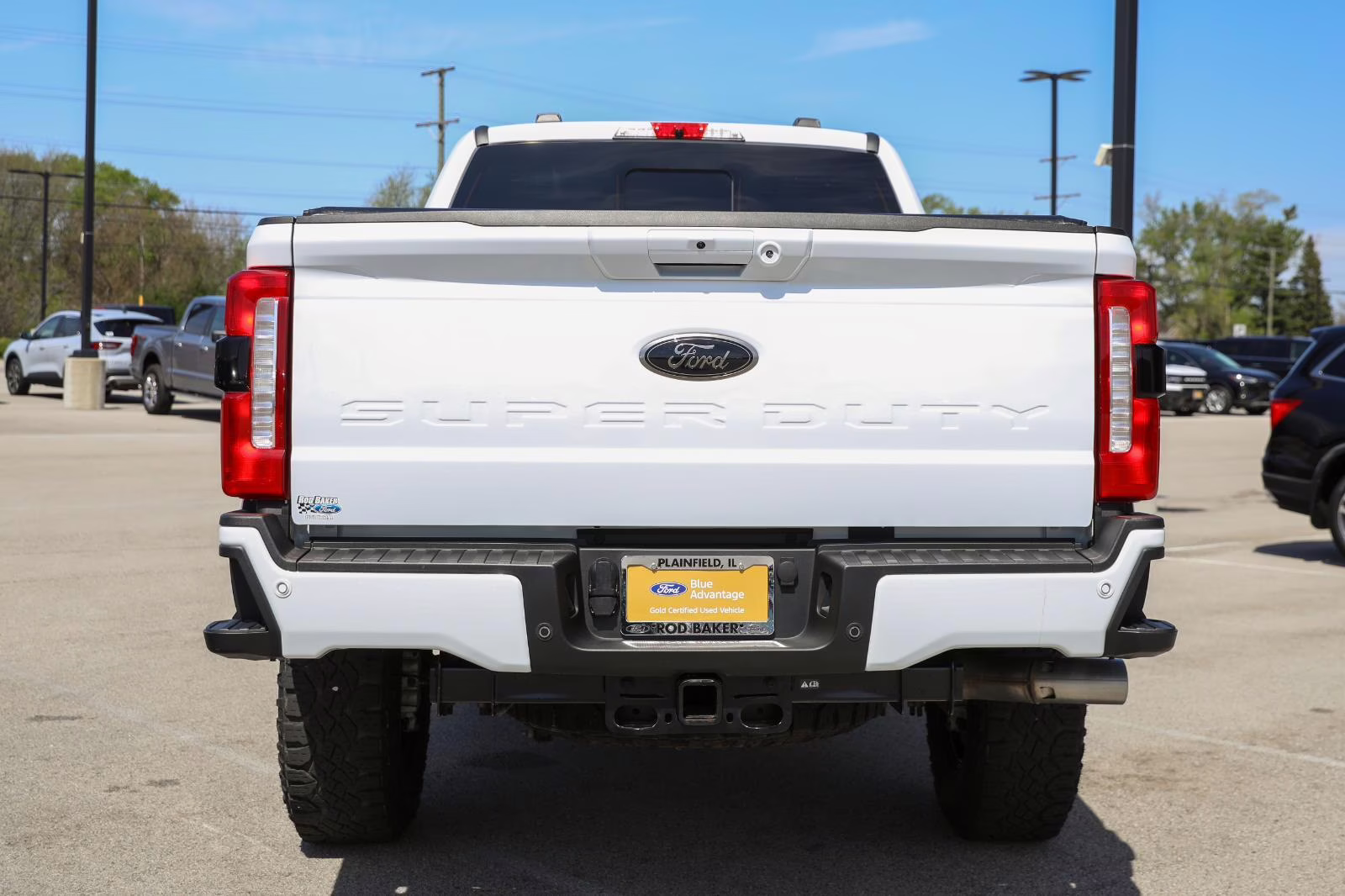 2025 Oxford White Ford Super Duty F-350 SRW LARIAT 4X4 Truck