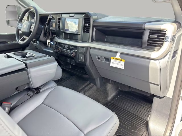 2026 Oxford White Ford Super Duty F-350 SRW XL RWD Truck