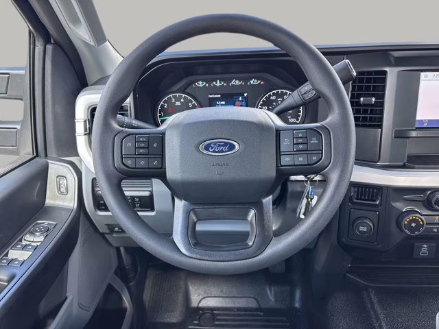 2026 Oxford White Ford Super Duty F-350 SRW XL RWD Truck