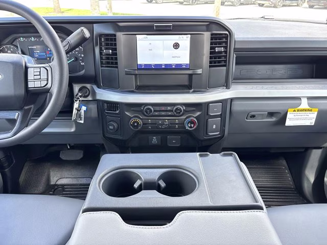 2026 Oxford White Ford Super Duty F-350 SRW XL RWD Truck
