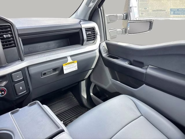 2026 Oxford White Ford Super Duty F-350 SRW XL RWD Truck