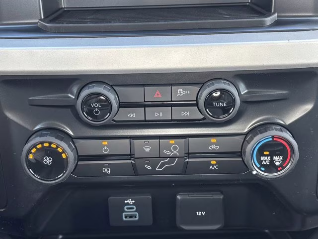 2026 Oxford White Ford Super Duty F-350 SRW XL RWD Truck