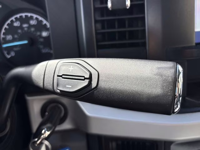 2026 Oxford White Ford Super Duty F-350 SRW XL RWD Truck