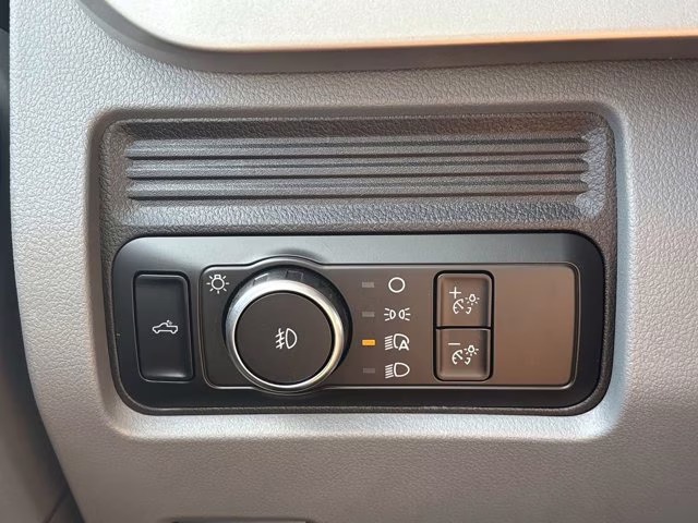 2026 Oxford White Ford Super Duty F-350 SRW XL RWD Truck