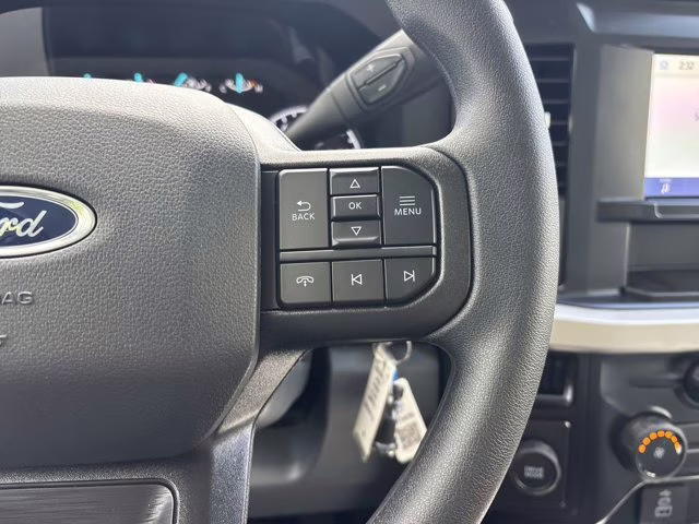 2026 Oxford White Ford Super Duty F-350 SRW XL RWD Truck