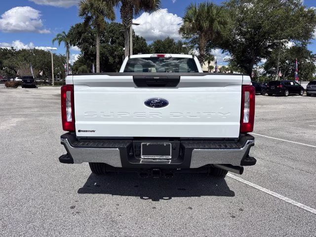 2026 Oxford White Ford Super Duty F-350 SRW XL RWD Truck