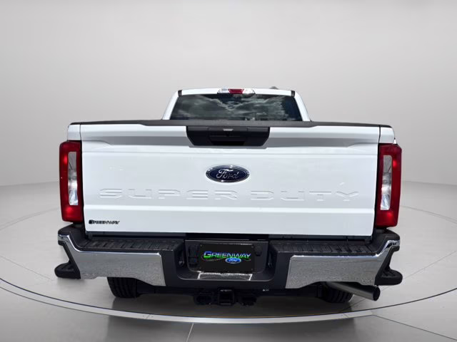 2026 Oxford White Ford Super Duty F-350 SRW XL RWD Truck
