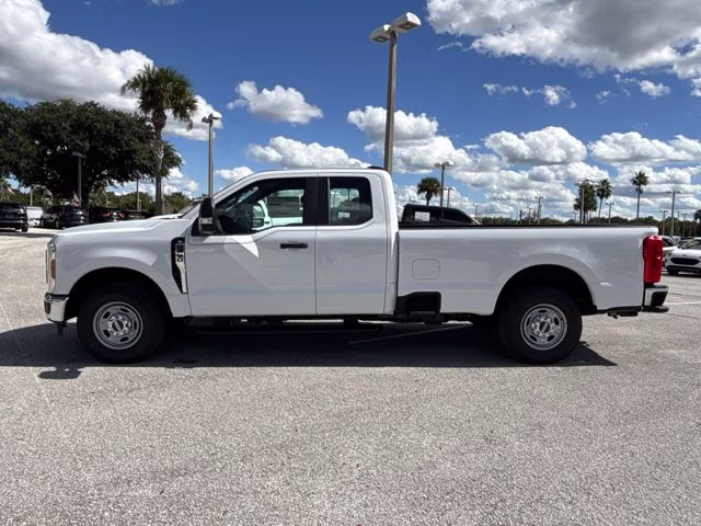 2026 Oxford White Ford Super Duty F-350 SRW XL RWD Truck