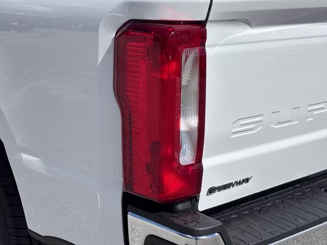 2026 Oxford White Ford Super Duty F-350 SRW XL RWD Truck