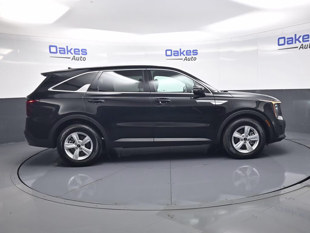 2026 Ebony Black Kia Sorento LX FWD SUV