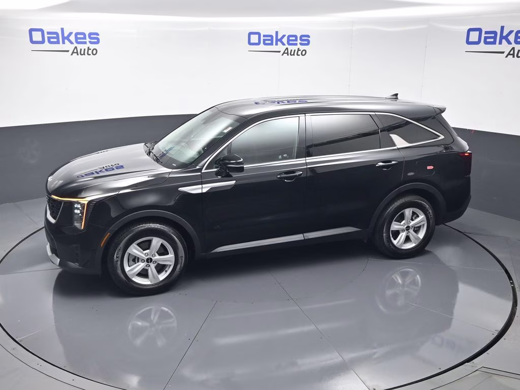 2026 Ebony Black Kia Sorento LX FWD SUV