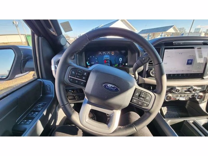 2025 Oxford White Ford F-150 XLT 4X4 Truck