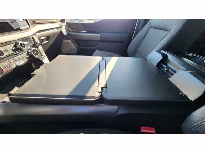 2025 Oxford White Ford F-150 XLT 4X4 Truck