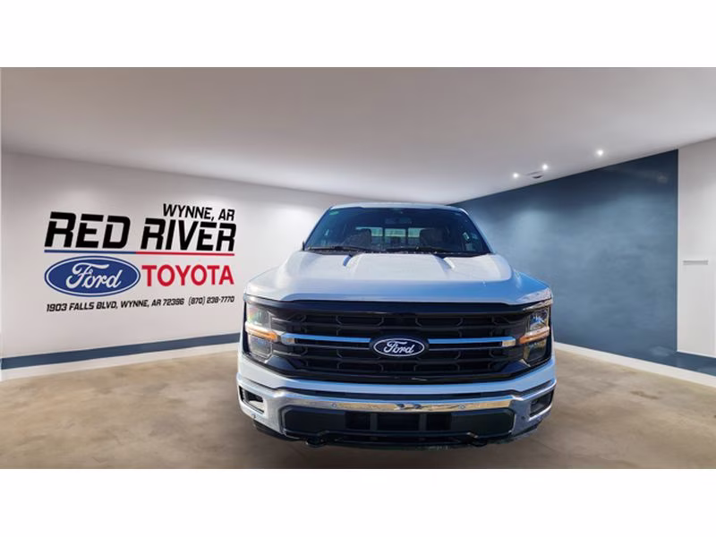 2025 Oxford White Ford F-150 XLT 4X4 Truck