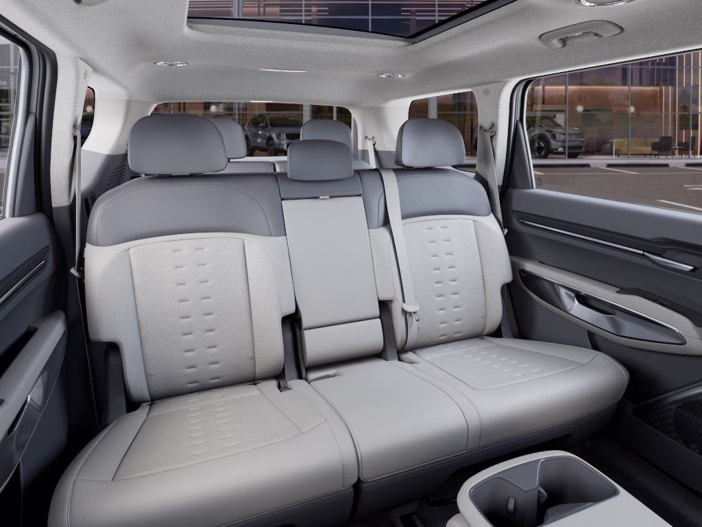 2026 Glacial White Pearl Kia EV9 Wind AWD SUV