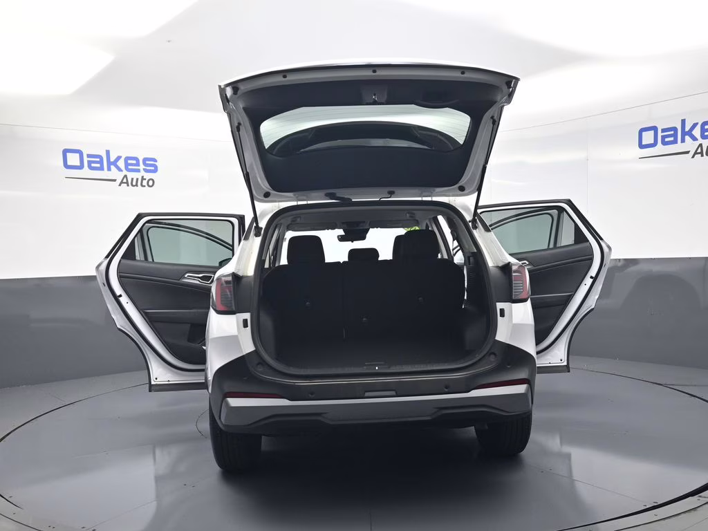 2026 Glacial White Pearl Kia Sportage LX AWD SUV