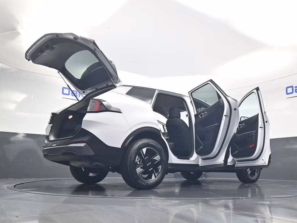 2026 Glacial White Pearl Kia Sportage LX AWD SUV