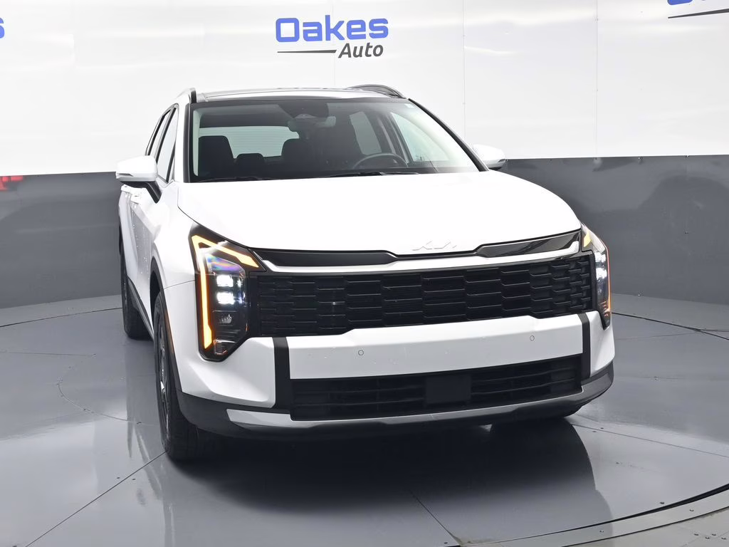 2026 Glacial White Pearl Kia Sportage EX FWD SUV