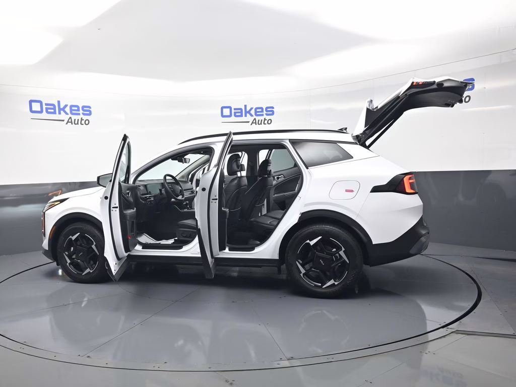 2026 Glacial White Pearl Kia Sportage EX FWD SUV