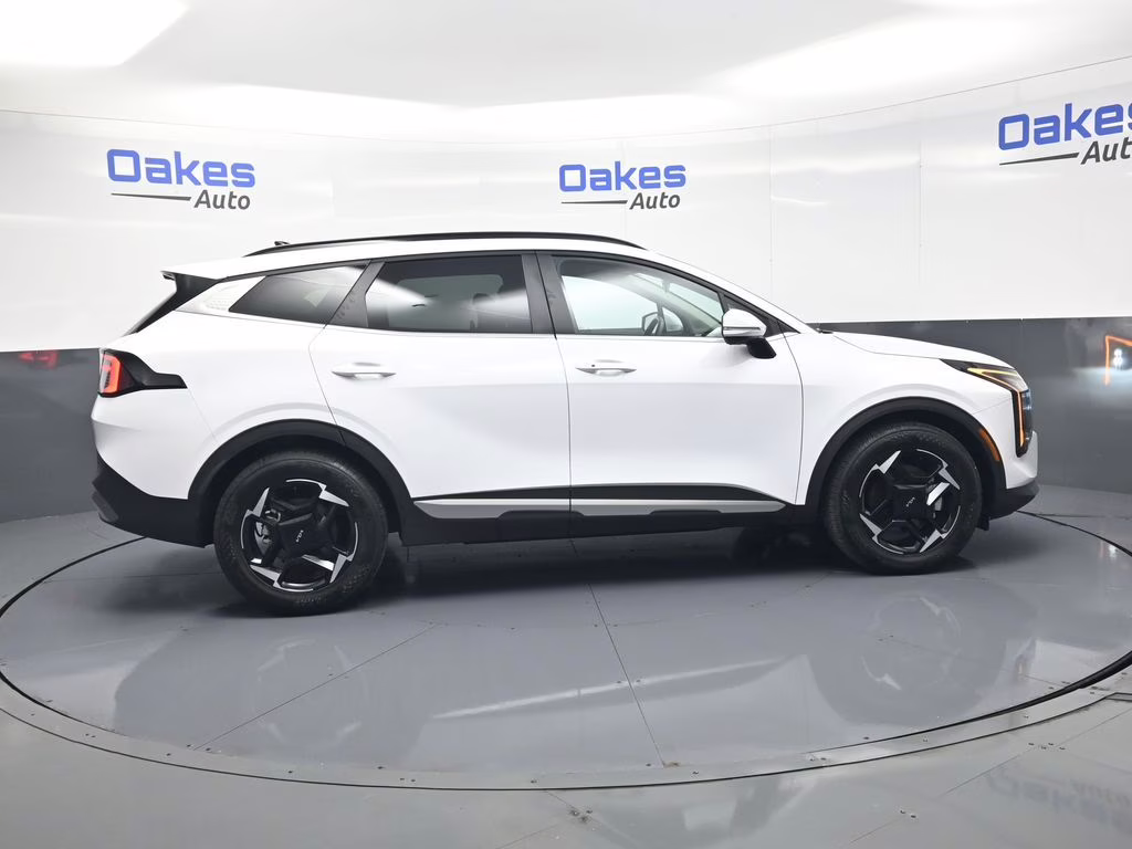 2026 Glacial White Pearl Kia Sportage EX FWD SUV