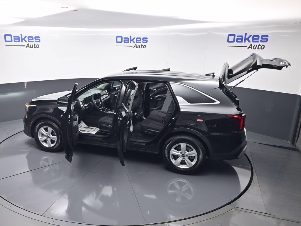 2026 Ebony Black Kia Sorento LX FWD SUV