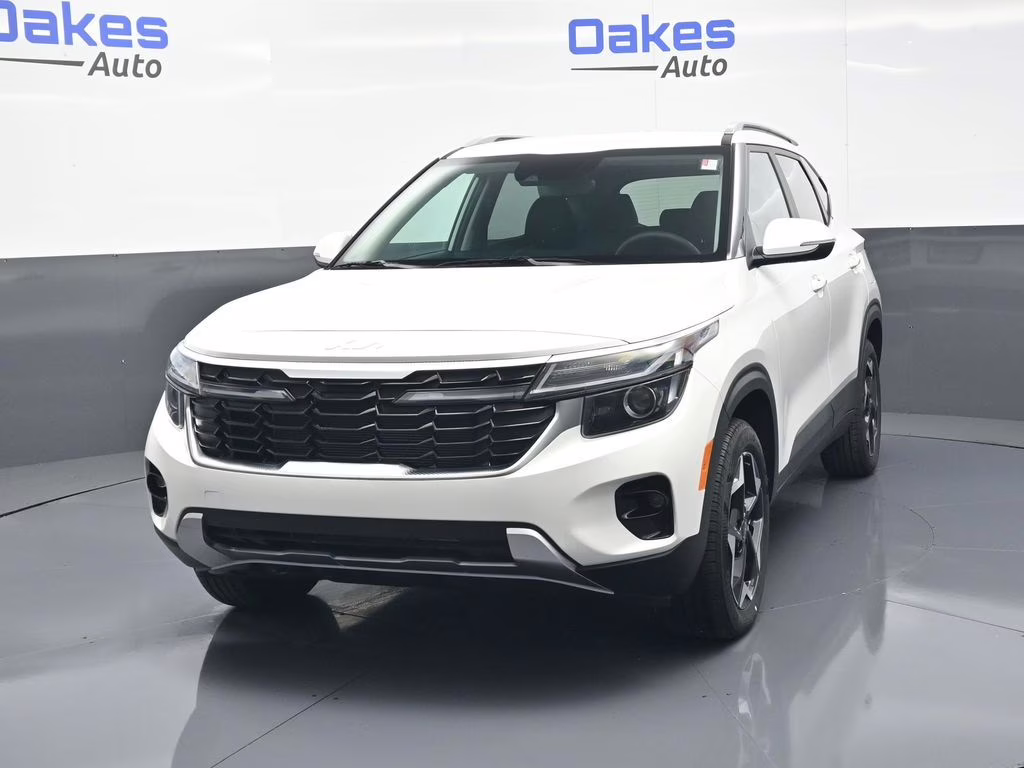 2026 Snow White Pearl Kia Seltos EX AWD SUV