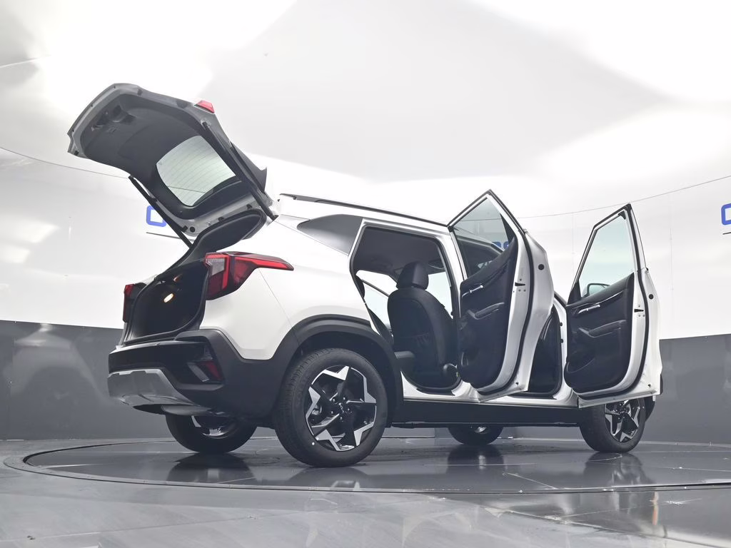 2026 Snow White Pearl Kia Seltos EX AWD SUV