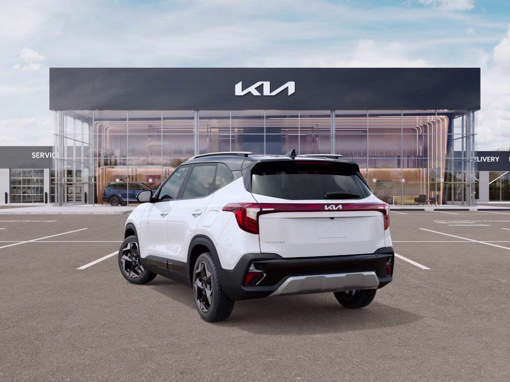 2026 Clear White/Black Roof Kia Seltos S FWD SUV