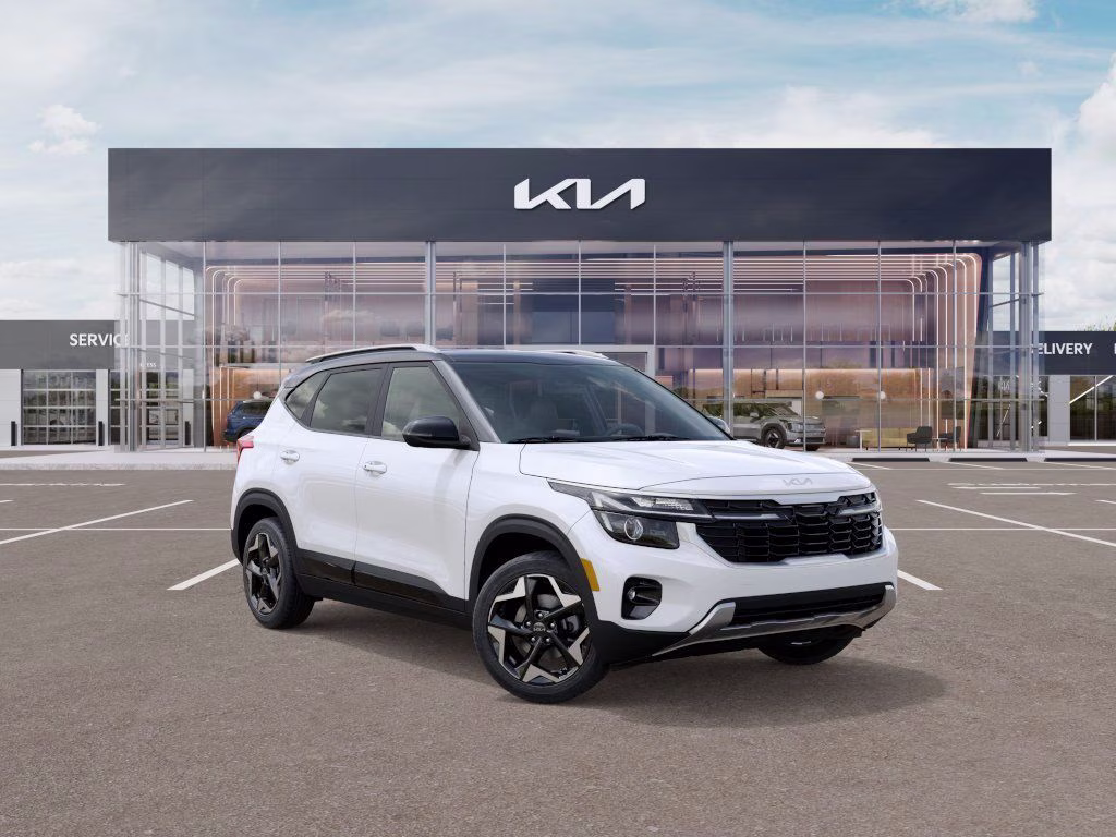 2026 Clear White/Black Roof Kia Seltos S FWD SUV