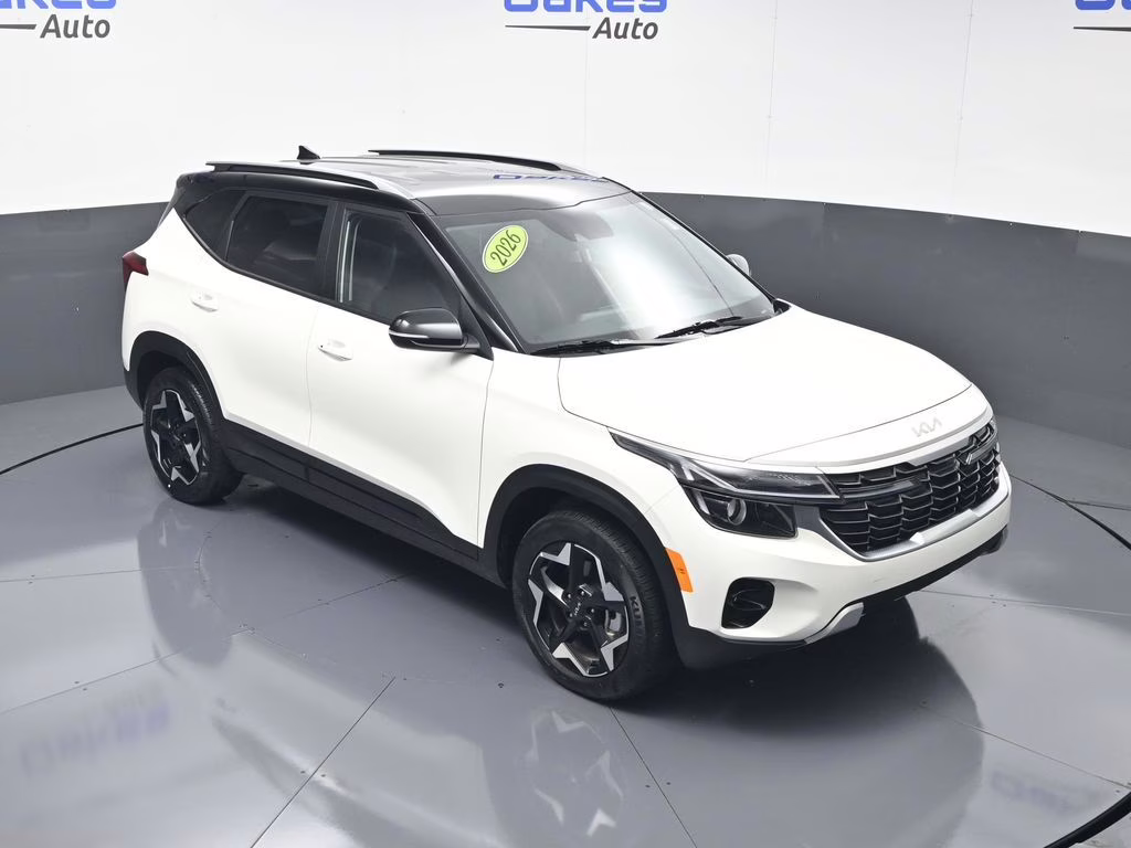 2026 Clear White/Black Roof Kia Seltos S AWD SUV