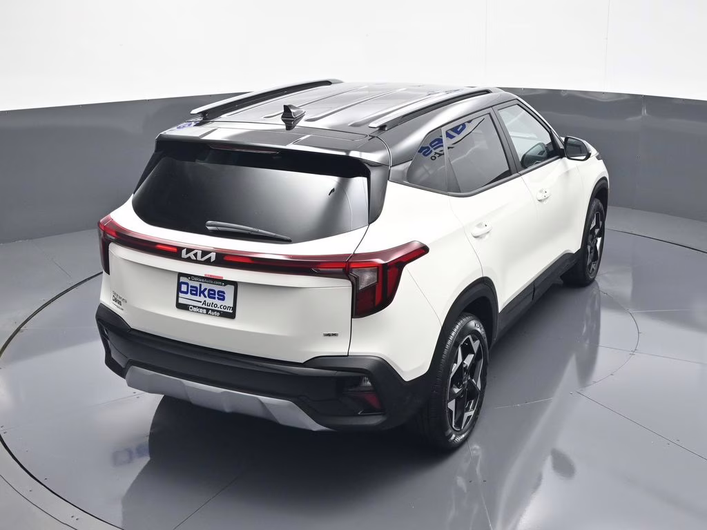 2026 Clear White/Black Roof Kia Seltos S AWD SUV